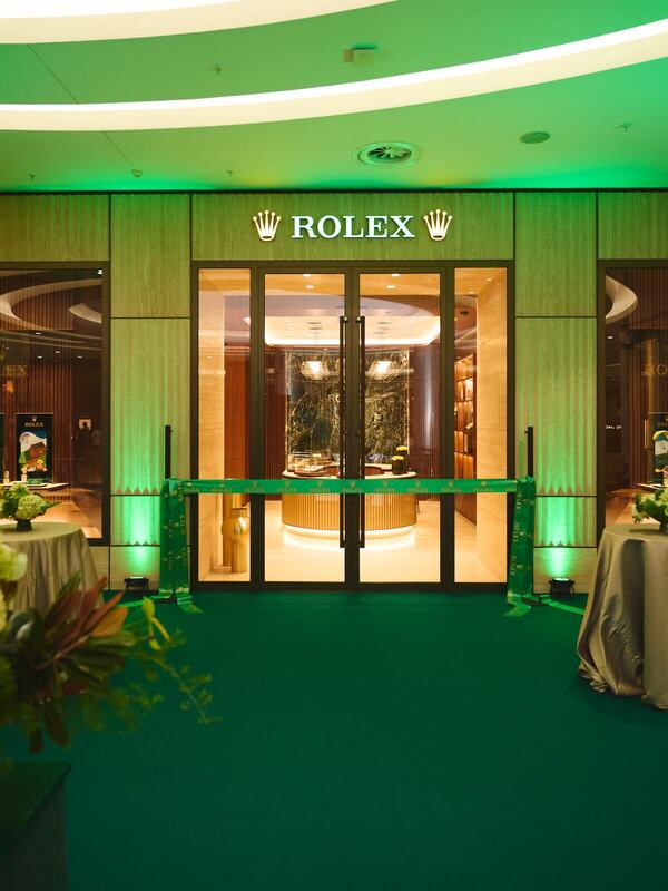 Rolex &mdash; corporate by Rage Inc.